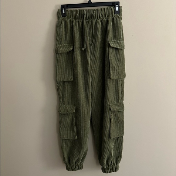 Forever 21 corduroy joggers - Picture 1 of 4